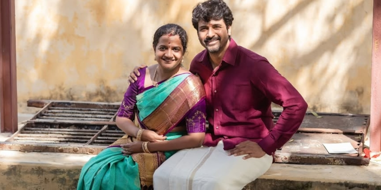 Sivakarthikeyan Praises His Wife on Stage