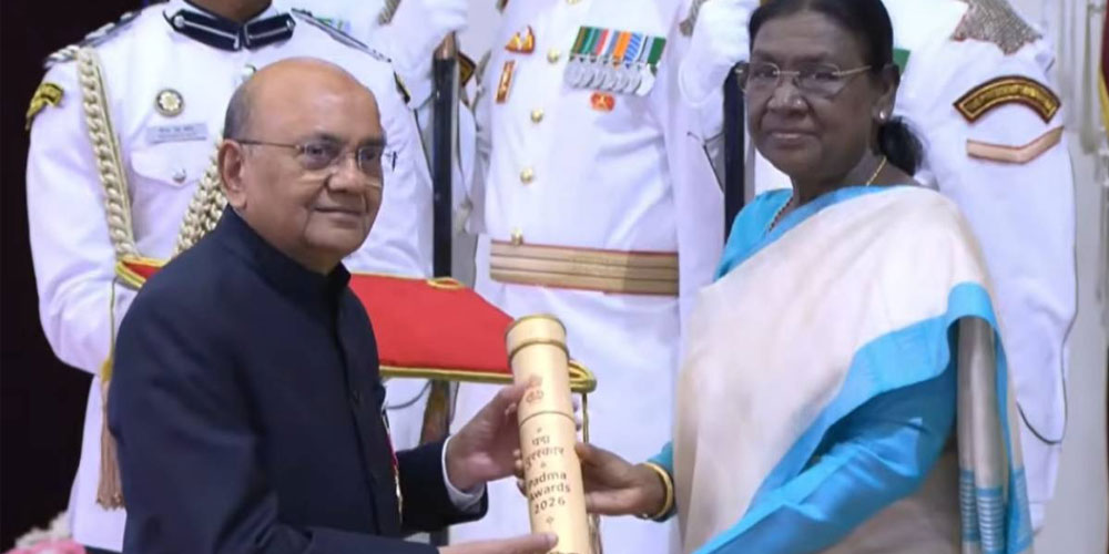 பத்ம விருது வழங்கும் ஜனாதிபதி முர்மு
