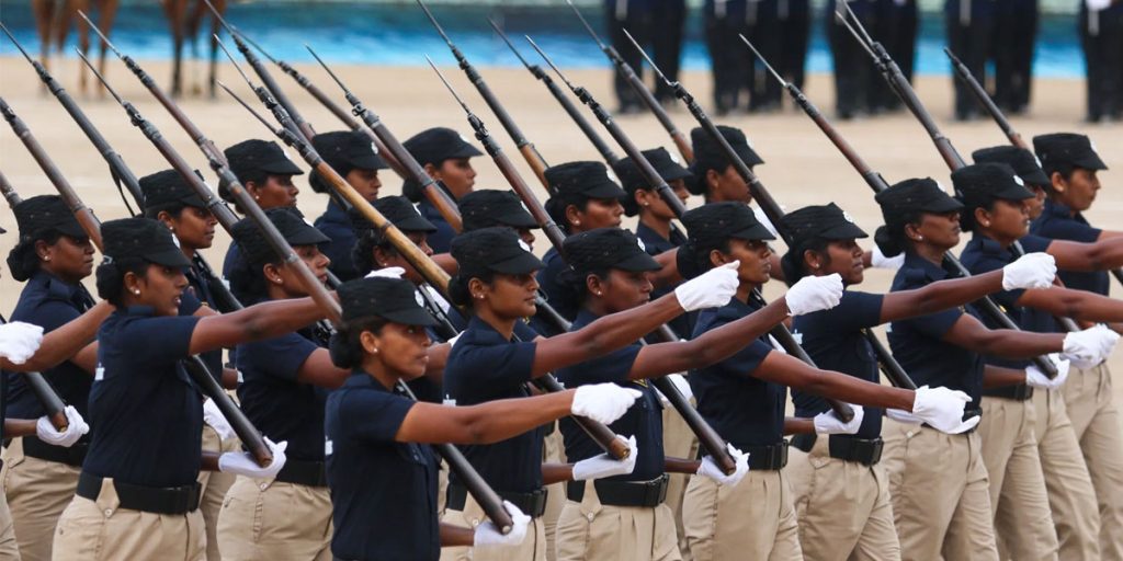 சிங்கப்பெண் அதிரடிப்படை விழாவில் விஜய்