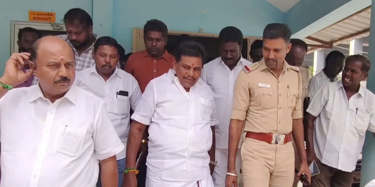 “தவெகவில் சேர வற்புறுத்தினர்”.. போலீசார் மீது அனிதா ராதாகிருஷ்ணன் பரபரப்பு குற்றச்சாட்டு!
